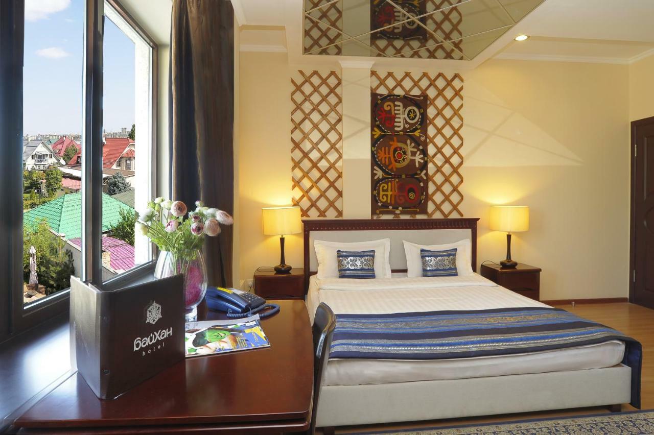 בישקק Tian-Shan Hotel מראה חיצוני תמונה